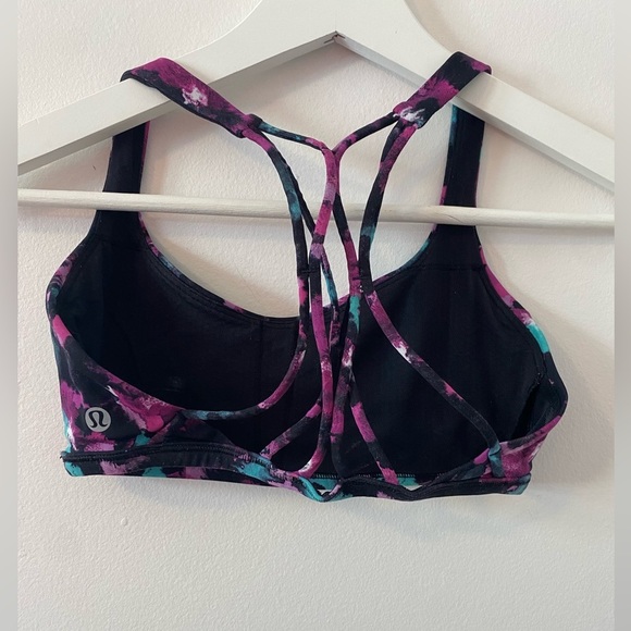 Lululemon Free To Be Zen Bra Size 4 - Picture 2 of 5